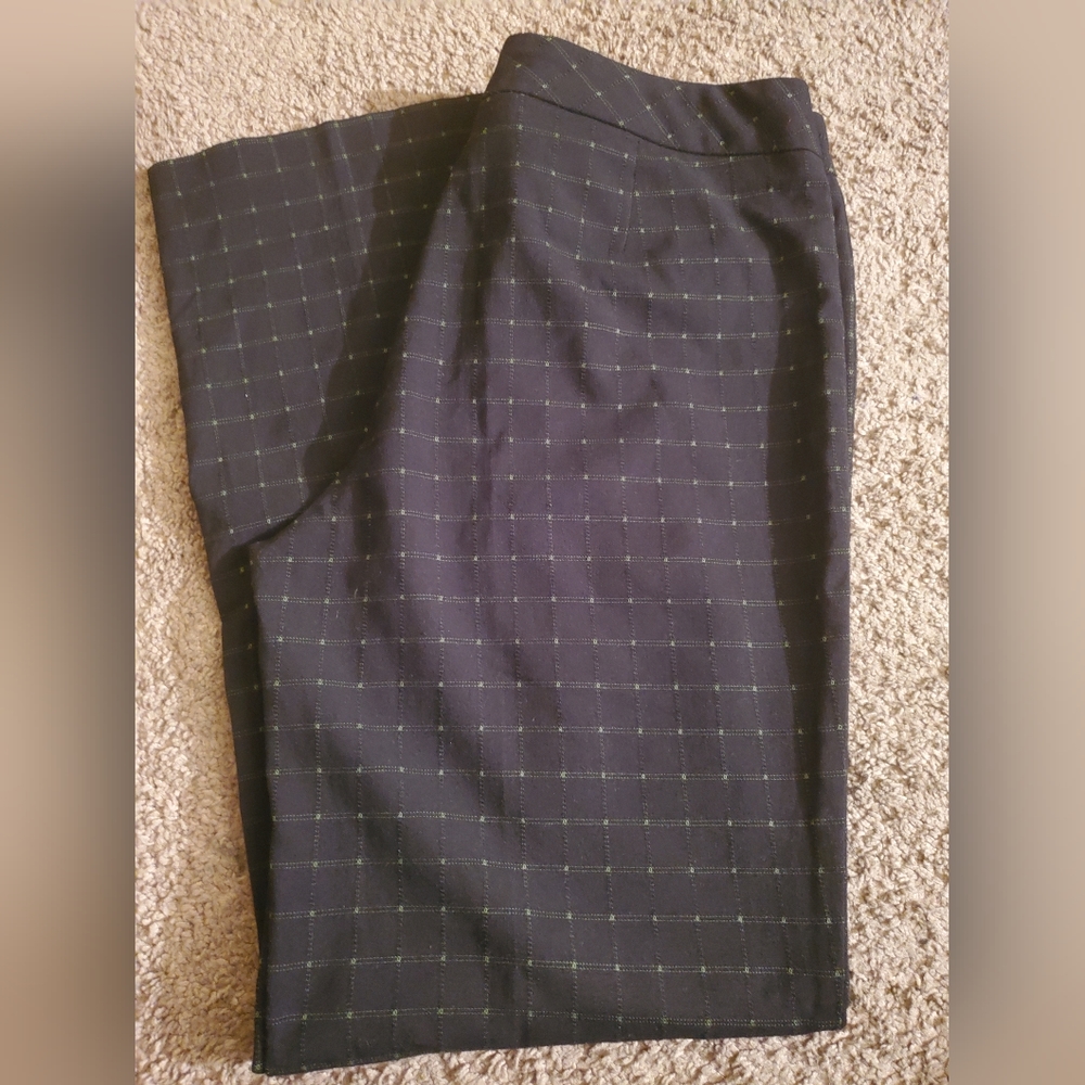 R.Q.T. Black Green Plaid Dress Pants